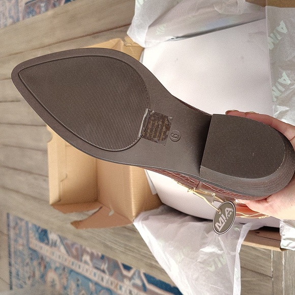 New MIA Women's Kaine Western Boot In Brown/Gold Combo Size 6 - Picture 9 of 9